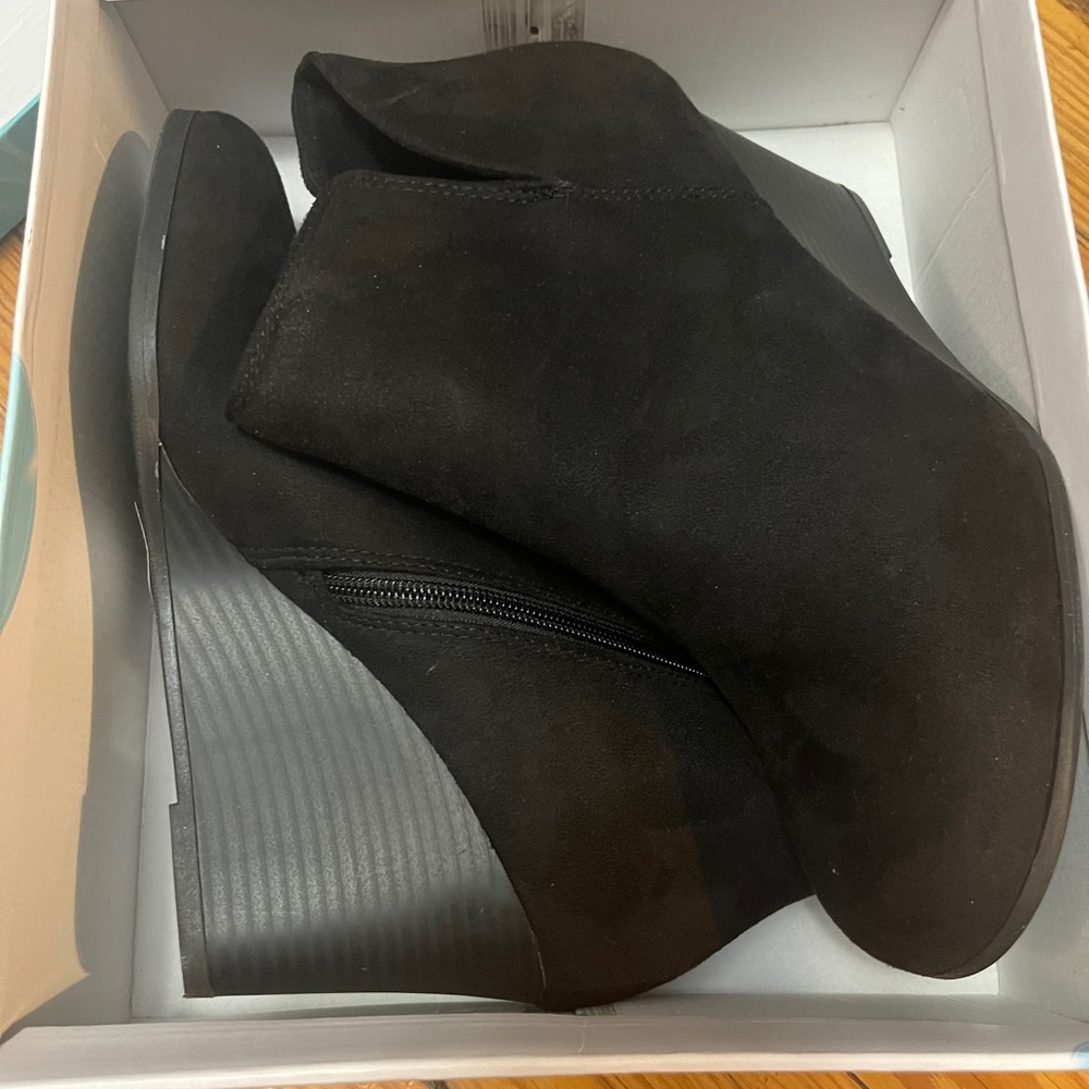 Soda Black Ankle Booties with Sleek Minimalist Design